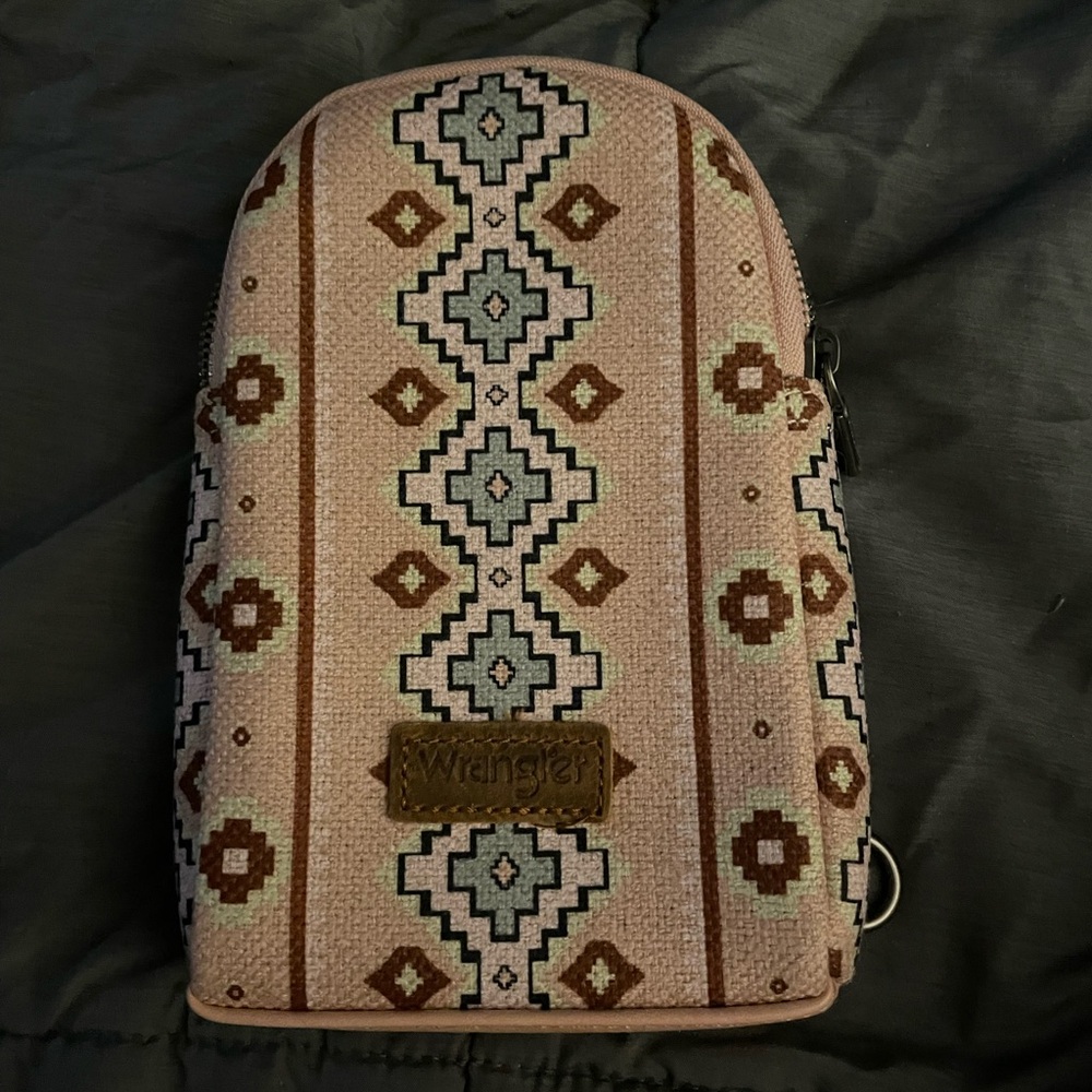 Wrangler Crossbody Sling